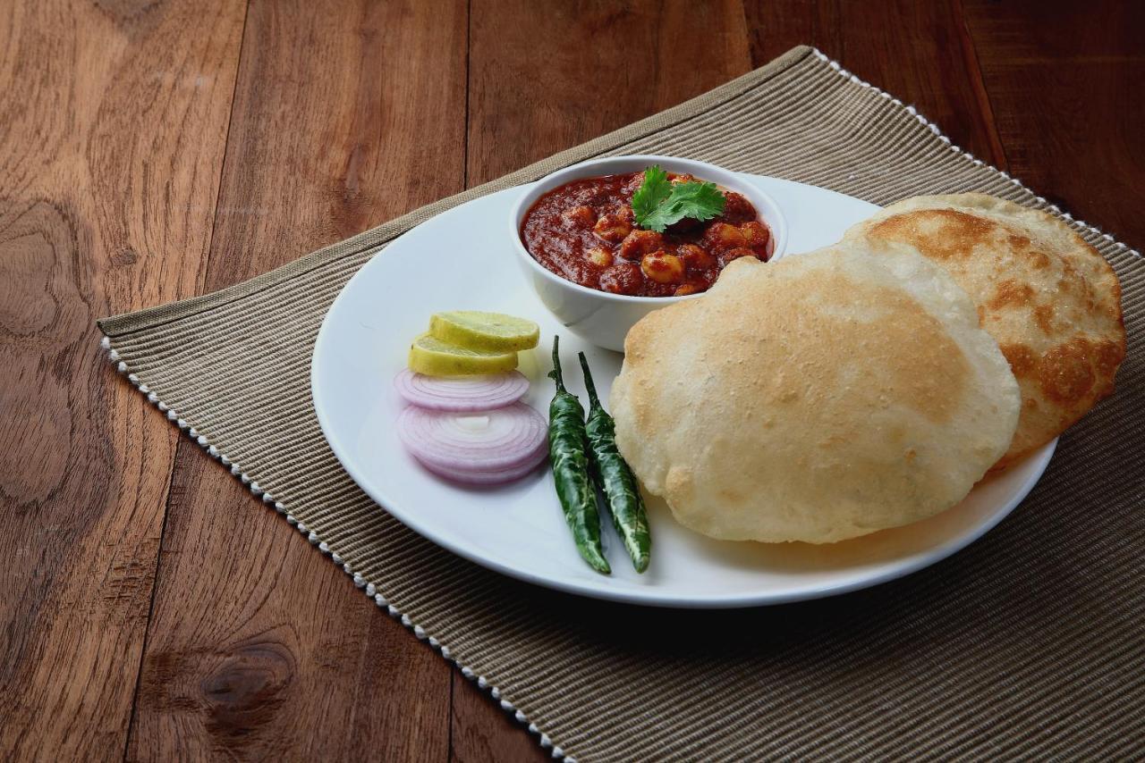 Spot On Sharma'S Kitchen & Home Stay Bajaura Kültér fotó
