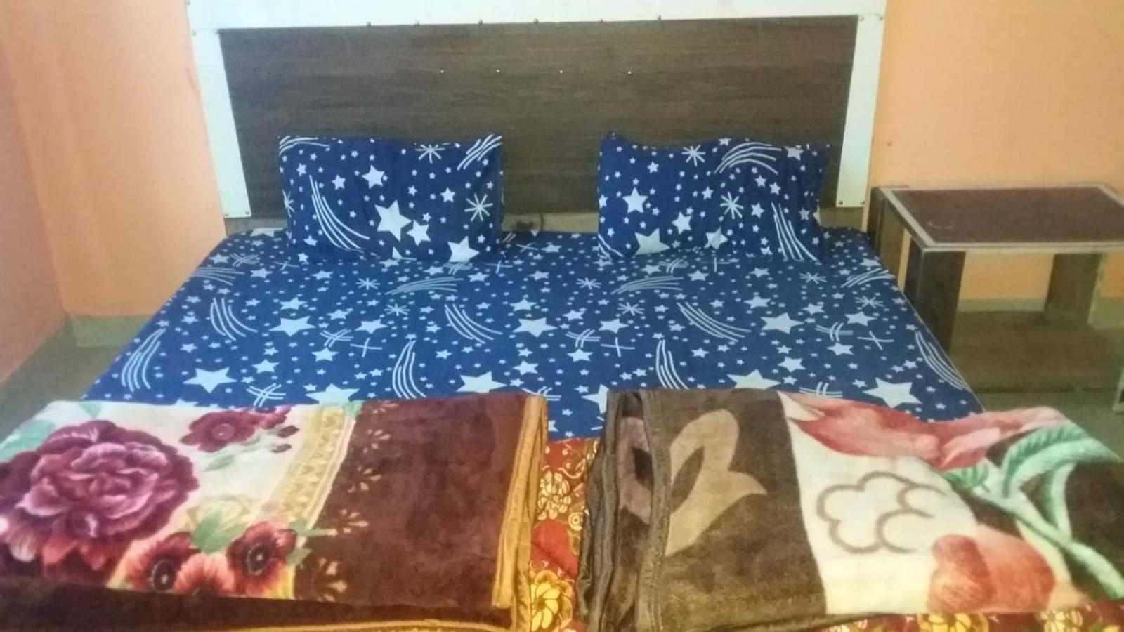 Spot On Sharma'S Kitchen & Home Stay Bajaura Kültér fotó